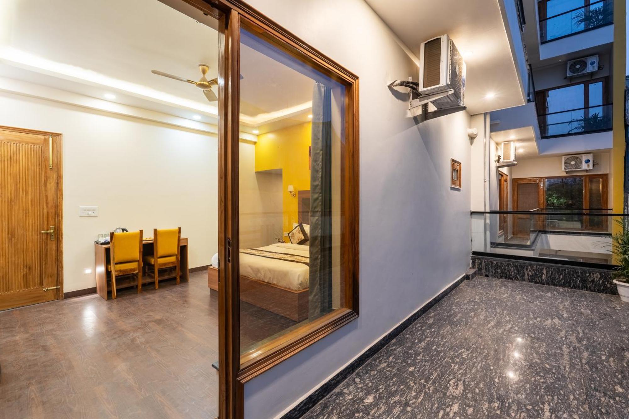 Lime Tree Hotel & One Bhk Serviced Apartment Noida - Sector 50 Metro Exterior photo